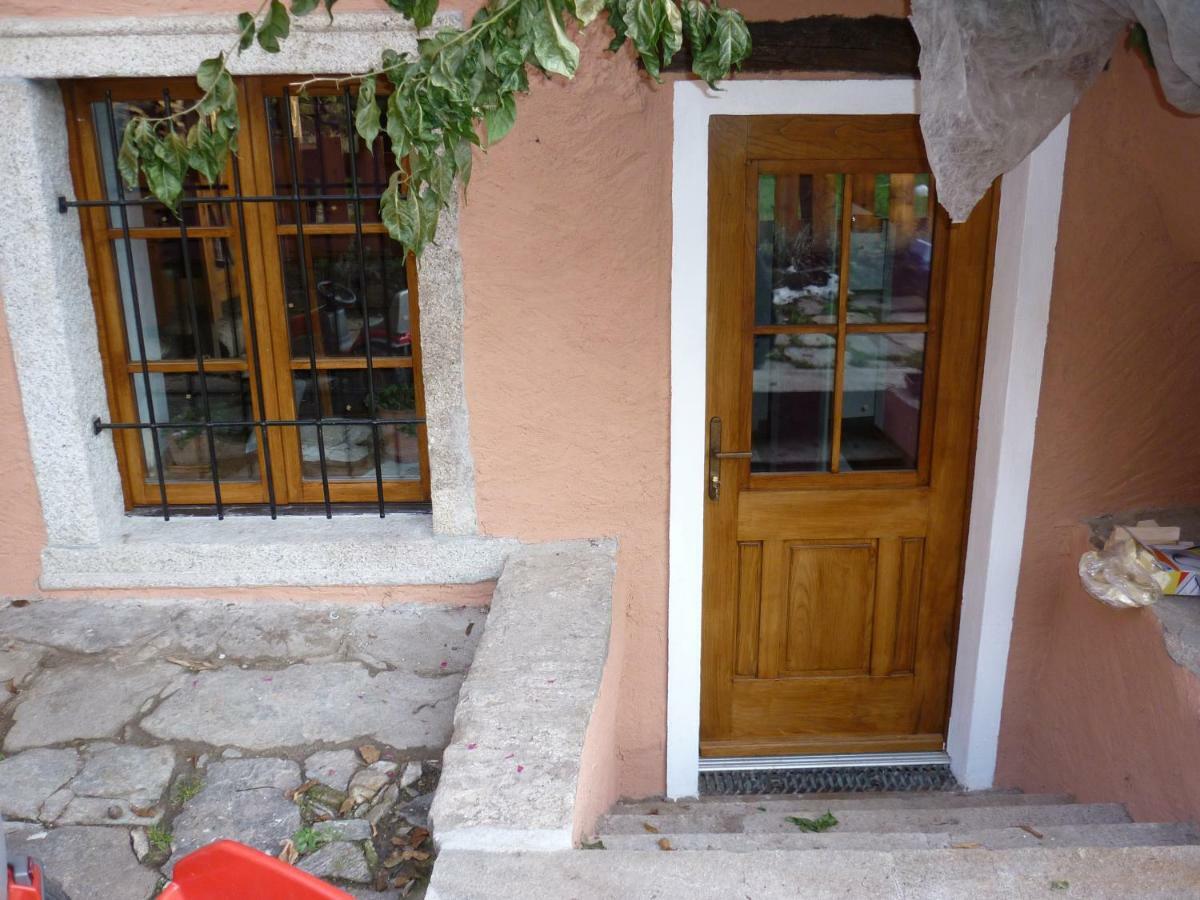 La Vecchia Casa Rosa Apartman Cannero Riviera Kültér fotó
